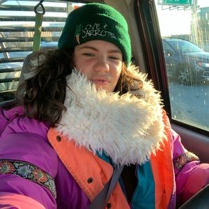 Meet your Posher, Kendra